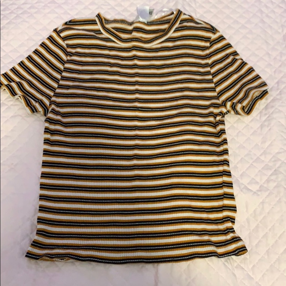 striped shirt